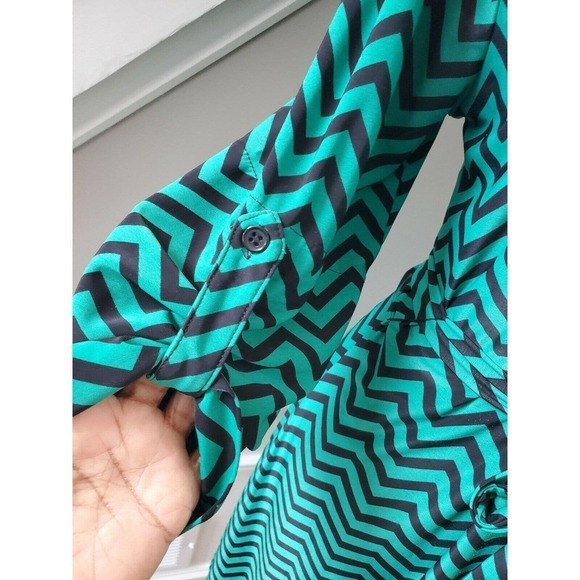 Tacera  Long Sleeve V-Neck Knee Length Dress - Picture 6 of 10